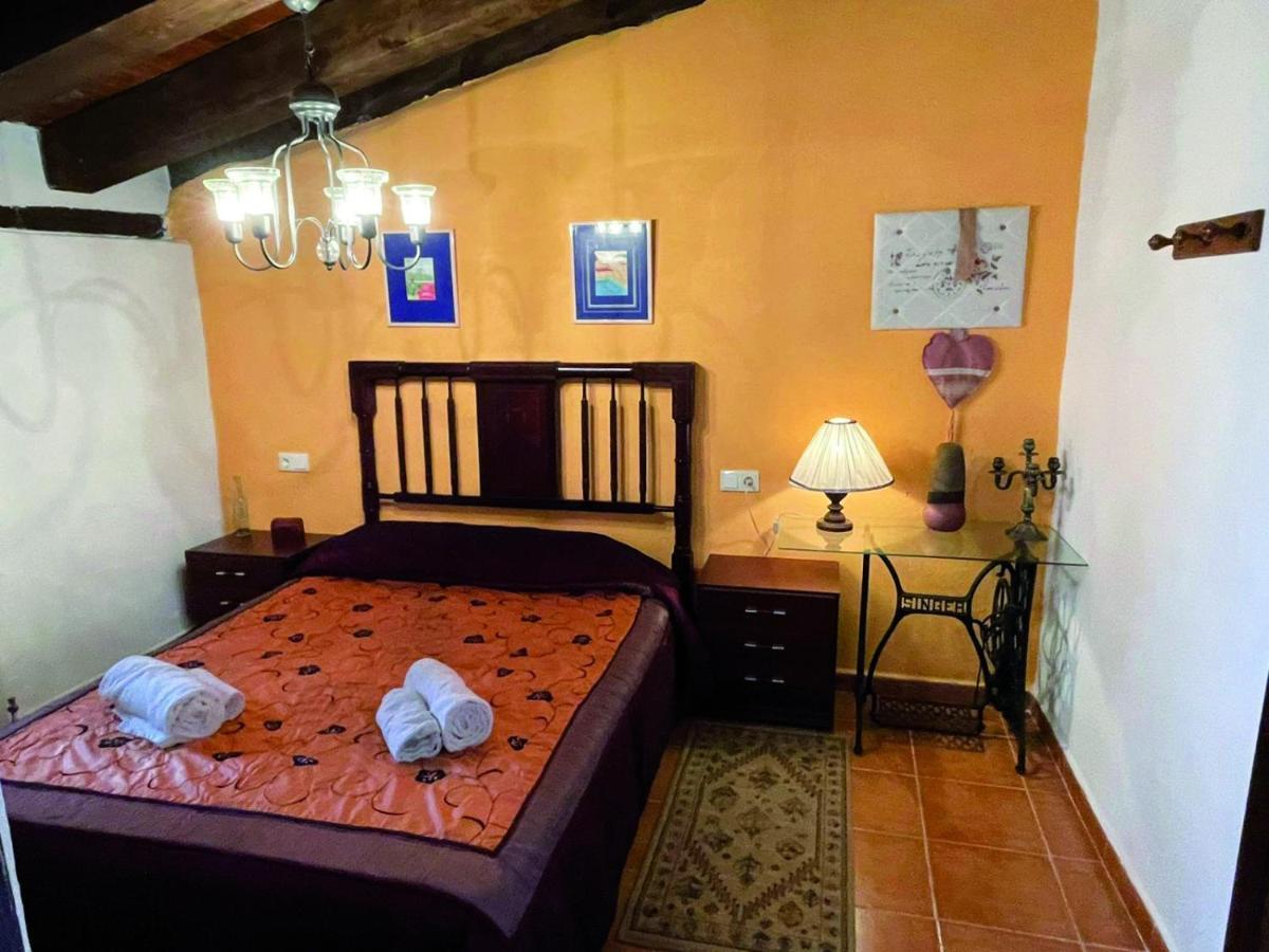 Casa Rural Vicenta 1750 Albentosa Eksteriør bilde