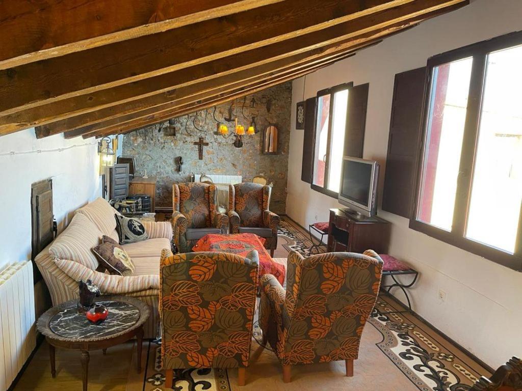 Casa Rural Vicenta 1750 Albentosa Eksteriør bilde